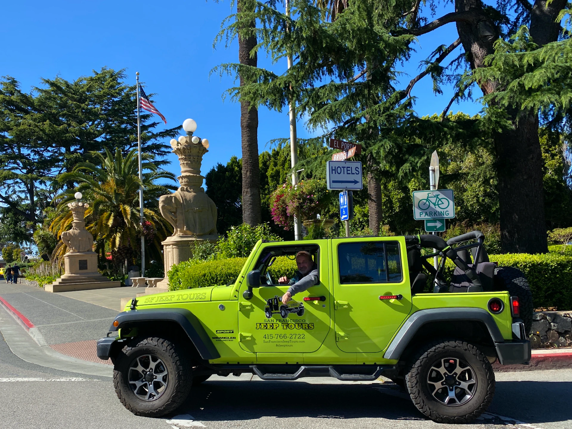 Jeep by Sausalito Elephants